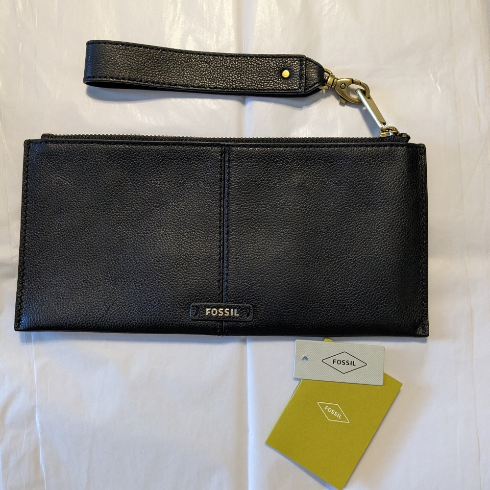 Fossil Liv Wristlet